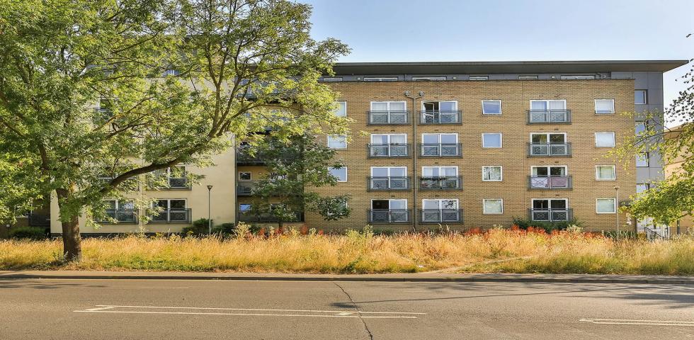 			1 Bedroom, 1 bath, 1 reception Apartment			 Cline Road, Bounds Green